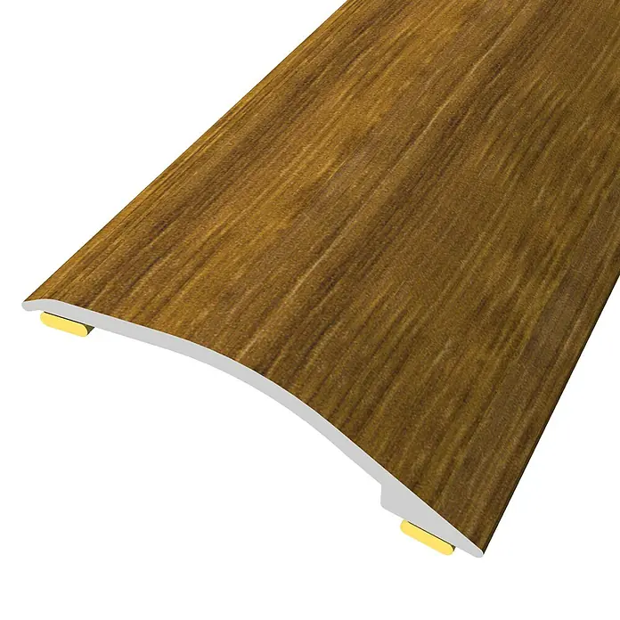 Baglinox Perfil de transición inclinado Estoril - 90 cm x 38 mm - Imagen del producto de un perfil de transición marrón con vetas de madera para suelos. Ideal para transiciones limpias.