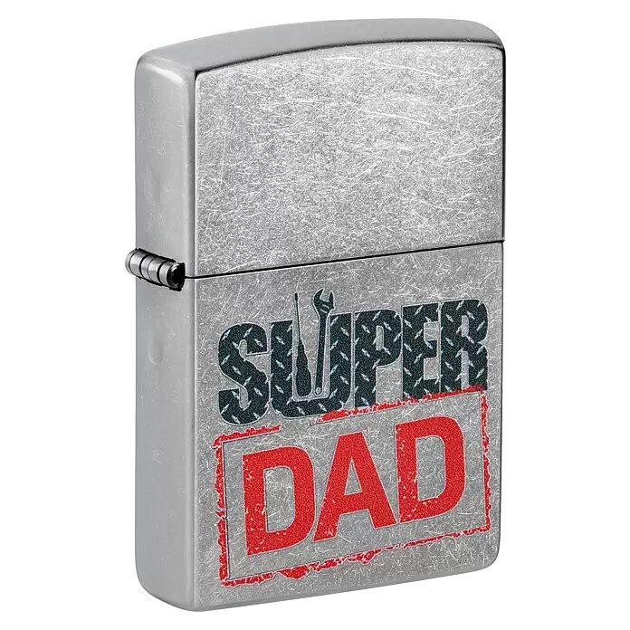 Zippo Sturmfeuerzeug Classic Street Chrome™ - Super Dad - Diagonale Ansicht