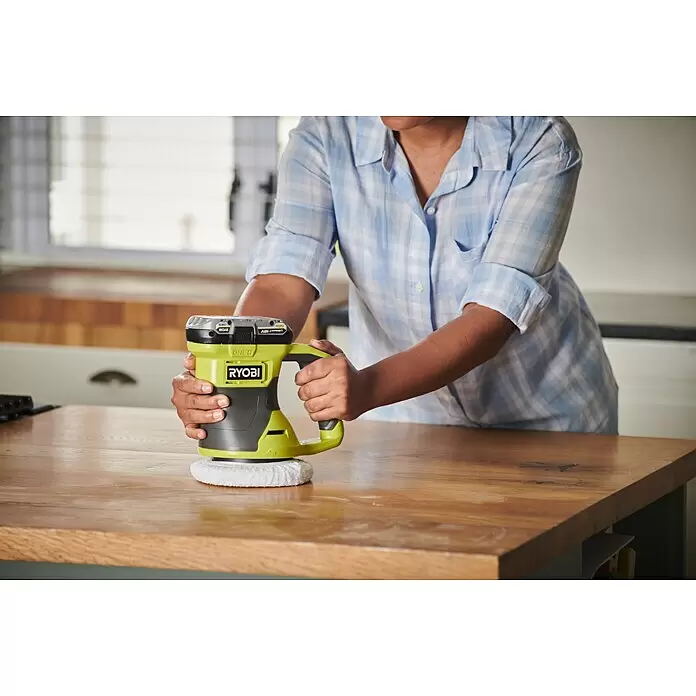 Ryobi ONE+ Akku-Poliermaschine RBP18150-0 - Ohne Akku, Leerlaufdrehzahl: 1.500 U/min - 4.500 U/min - Anwendungsbeispiel