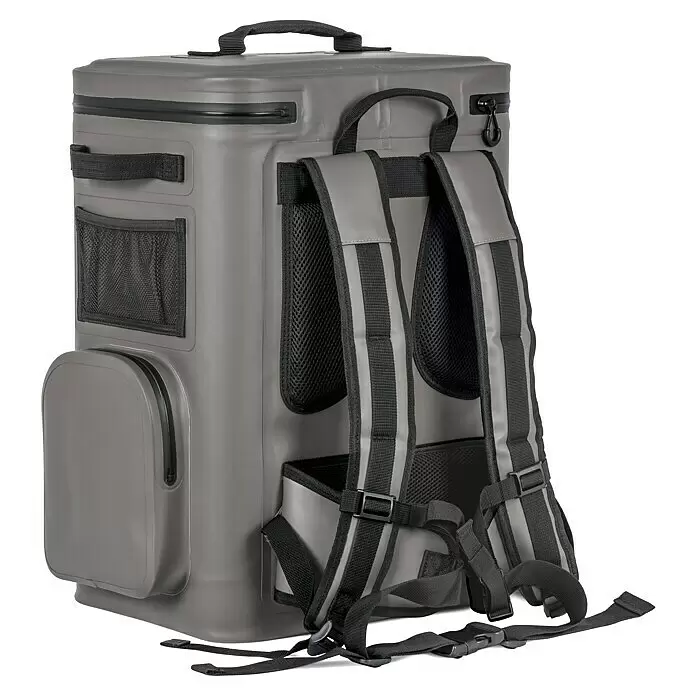 Petromax KühlrucksackVolumen: 27 l, Grau, L x B x H: 44,5 x 34 x 54,5 cm - Diagonale Ansicht