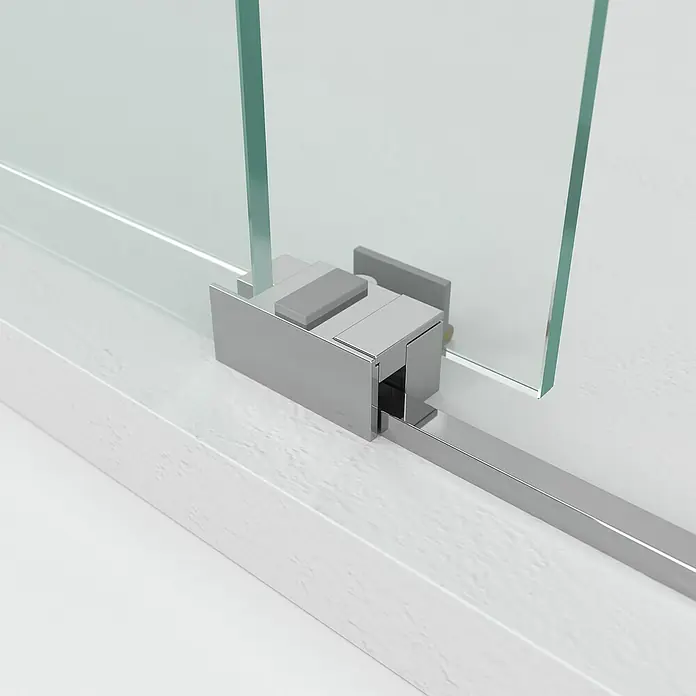 GME Mampara de ducha esquinera Basic Plus - L x An x Al: 75 x 100 x 195 cm, Vidrio transparente, Plata brillo - Primer plano de una cabina de ducha con un sistema de puerta corredera con elegantes herrajes de metal plateado y paneles de vidrio transparente.