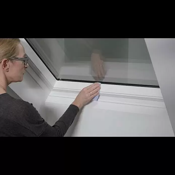 Velux Reparaturlack ZZZ 130KH - Passend für: VELUX Holzdachfenster weiß lackiert - Lackschaden an wei lackierten VELUX Dachfenster beseitigenLackschaden an weiß lackierten VELUX Dachfenster beseitigen