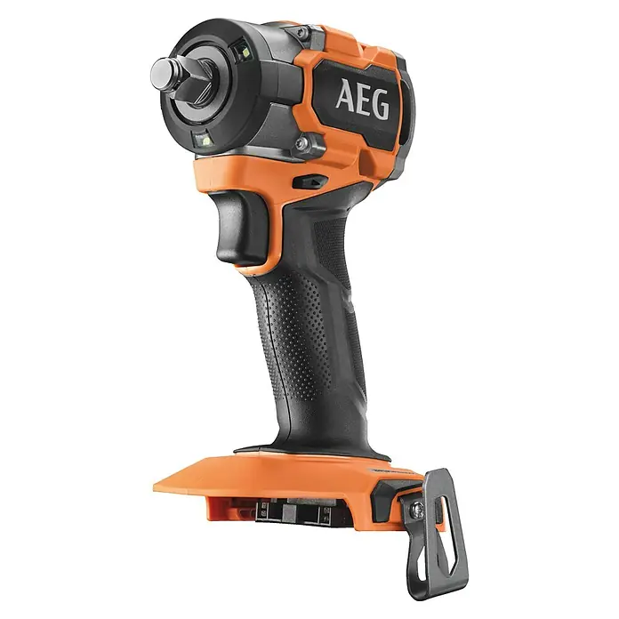 AEG Pro 18V Akku-Schlagschrauber BSS18S12BL2-0 - 18 V, Ohne Akku, 280 Nm - Nahaufnahme eines AEG-Schlagschraubers mit orangefarbenen Akzenten auf schwarzem Hintergrund.