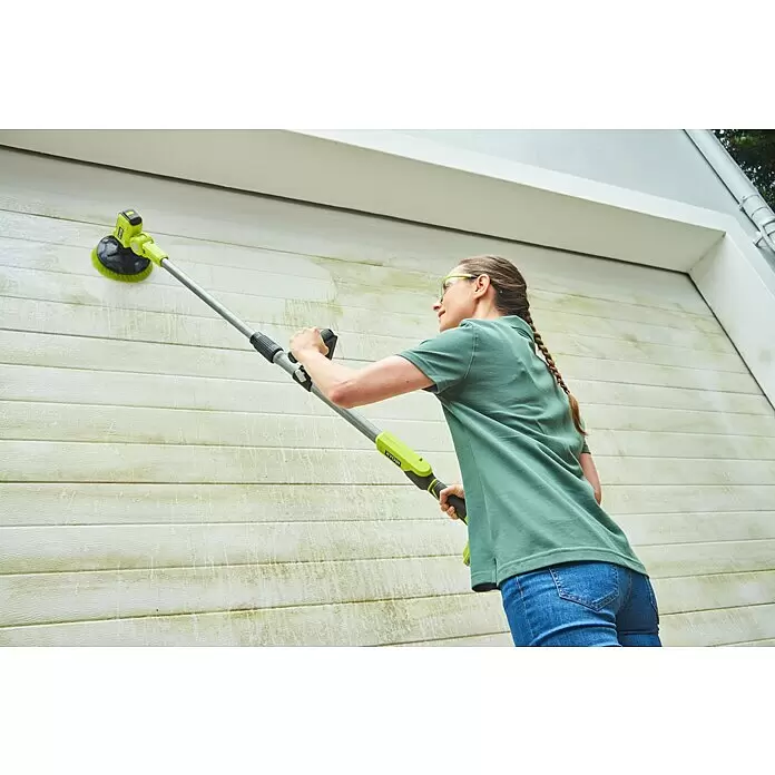 Ryobi ONE+ Akku-Reinigungsbürste R18TPS-0 - 18 V, Ohne Akku - Anwendungsbeispiel