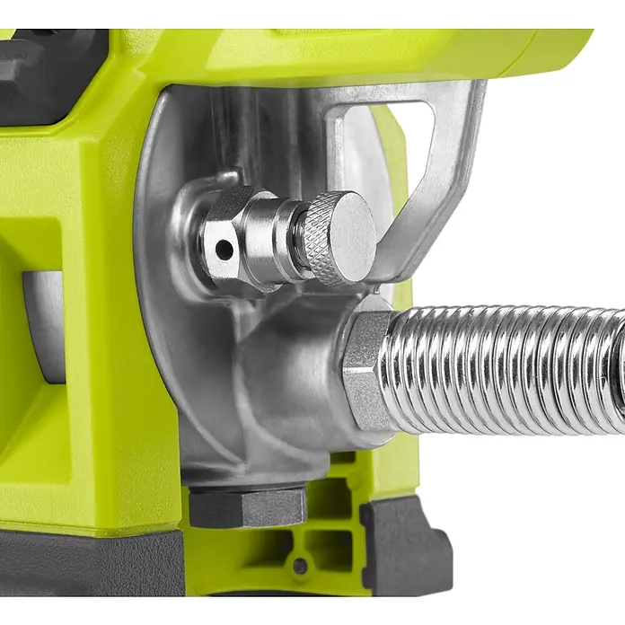 Ryobi ONE+ Akku-Fettpresse R18GG-0 - 18 V, Ohne Akku, Li-Ionen, Max. Druck: 690 bar - Detailaufnahme einer Ryobi-Druckluftpistole mit Einstellknopf und Metallschlauch für präzise Anwendung.