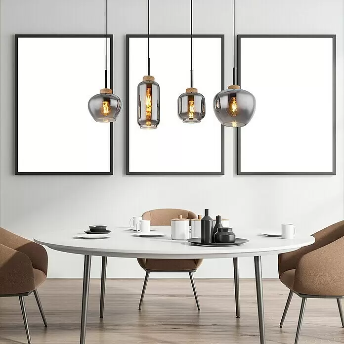 Globo Pendelleuchte MATT - Anzahl Leuchtmittel: 4 Stk., 40 W, L x B x H: 96 x 23 x 120 cm, E27 - Modernes Esszimmer-Set mit weißem Rundtisch und braunen Stühlen, beleuchtet von vier stilvollen Pendelleuchten aus Rauchglas.