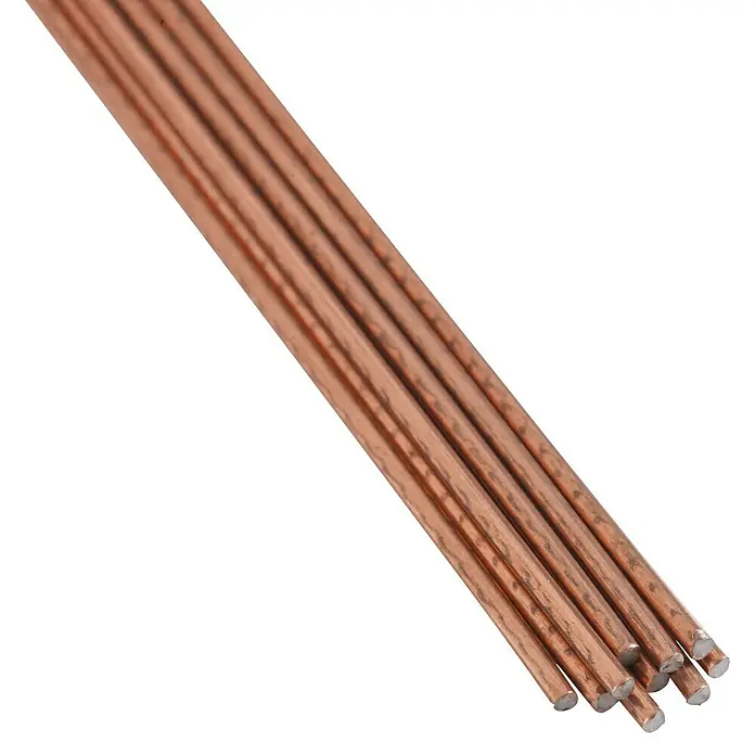 Rothenberger Industrial Autogen-Schweißstab ROLOT 605 - Ø x L: 2 x 500 mm, Schmelztemperatur: 1.250 °C, 10 Stk. - Eine Nahaufnahme von Kupferstäben, die parallel zueinander liegen und eine glänzende, rötliche Oberfläche aufweisen.