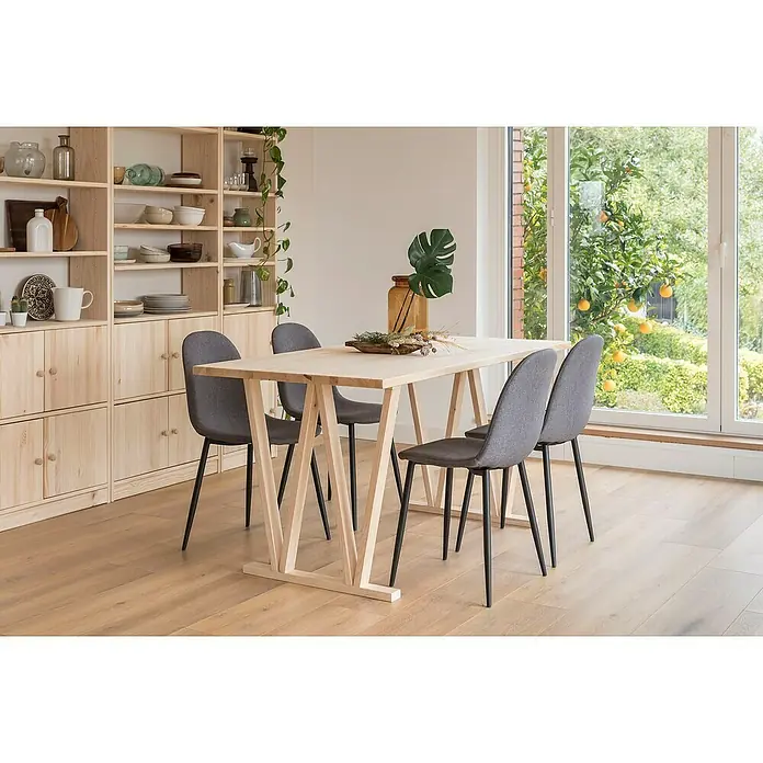 Astigarraga Pata para muebles Bok - L x An x Al: 5,8 x 64 x 75 cm, Natural, 2 posiciones - Comedor luminoso con mesa de madera y sillas grises. La mesa tiene una base de caballete única y una decoración vegetal.