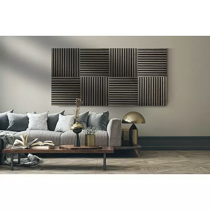 FibroTech Akustikpaneel SQUARE - Grey Oak, 520 x 520 x 22 mm - Dunkle Holzlamellen-Akustikwandpaneele in abwechselndem Muster an einer Wand montiert.
