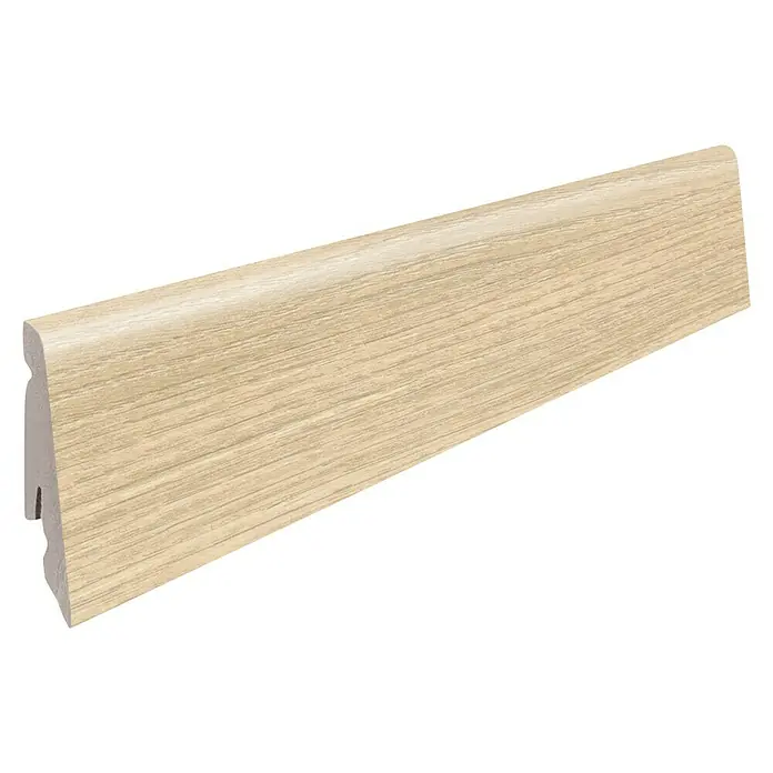 Living by Haro Sockelleiste Kastanie Granby - 220 cm x 19 mm x 58 mm, MDF - Detailaufnahme einer Sockelleiste in hellem Holzdesign, ideal für einen sauberen Wandabschluss und stilvolle Raumgestaltung.