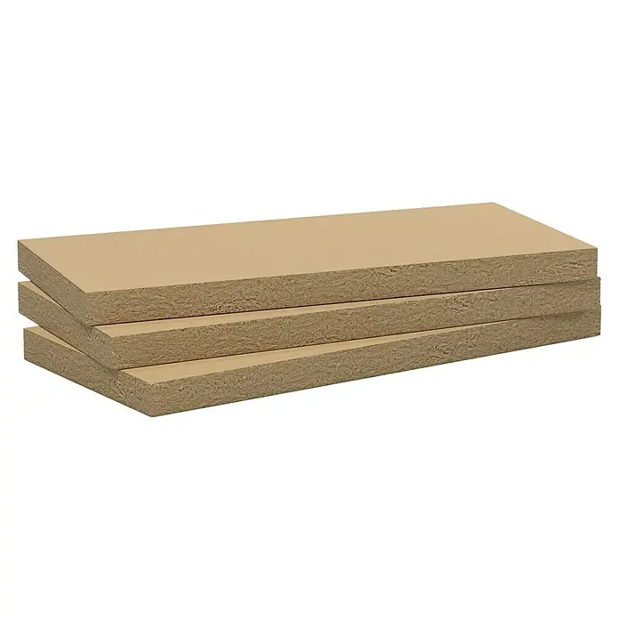 Rockwool Lana de roca semirrígida Sonorock Kraft - 11,34 m² - Una vista cercana de tres tableros de partículas con una superficie lisa y textura de madera a la vista. Versátil para muebles y diseño de interiores.