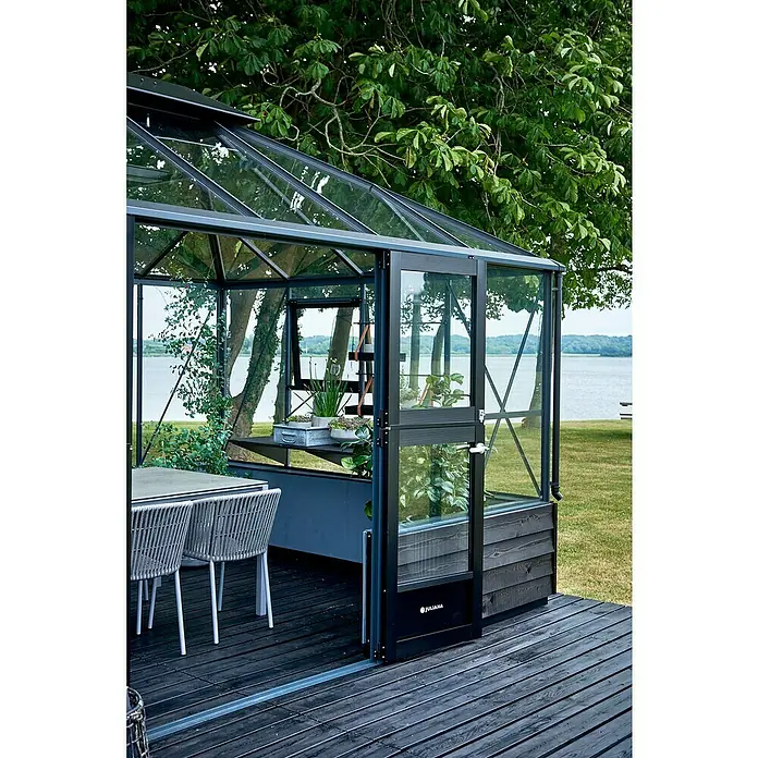 Juliana Gewächshaus Grand Oase - Außenmaß inkl. Dachüberstand (B x T): 296 x 439 cm, Material Seitenwand: Glas, 3 mm, Anthrazit/Schwarz - Das Juliana Gewächshaus mit seiner robusten Konstruktion und dem eleganten Design fügt sich perfekt in jede Gartenlandschaft ein.