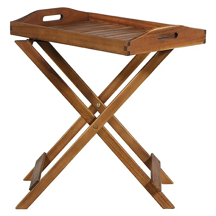 Siena Garden Astoria Serviertisch - 60 x 40 cm, Holz - Ein brauner, hölzerner Klapptisch mit einem Tablettaufsatz und einem X-förmigen Untergestell.