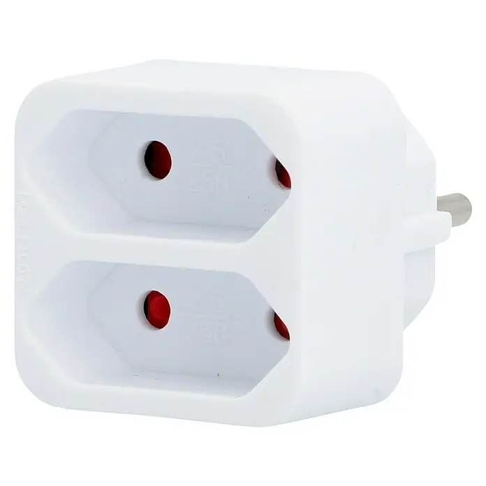 Euro-Adapter - Weiß, Anzahl Steckdosen Euro: 2 Stk., 1.250 W - Weißer Schutzkontakt-Adapter mit zwei Buchsen und roten Sicherheitsverschlüssen für den Anschluss von Geräten.
