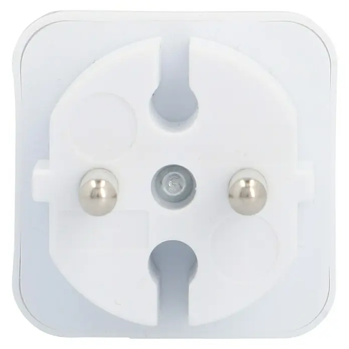 Euro-Adapter - Weiß, Anzahl Steckdosen Euro: 2 Stk., 1.250 W - Nahaufnahme eines weißen Schuko-Adapters, der für den Einsatz in verschiedenen Steckdosentypen geeignet ist und eine sichere Verbindung ermöglicht.