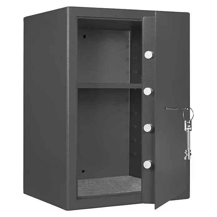 Format Munitionsschrank MNS 610 - Doppelbart-Hochsicherheitsschloss, L x B x H: 380 x 420 x 606 mm - Offener grauer Metalltresor mit verstellbarer Innenablage und Schlüsseln an der geöffneten Tür.