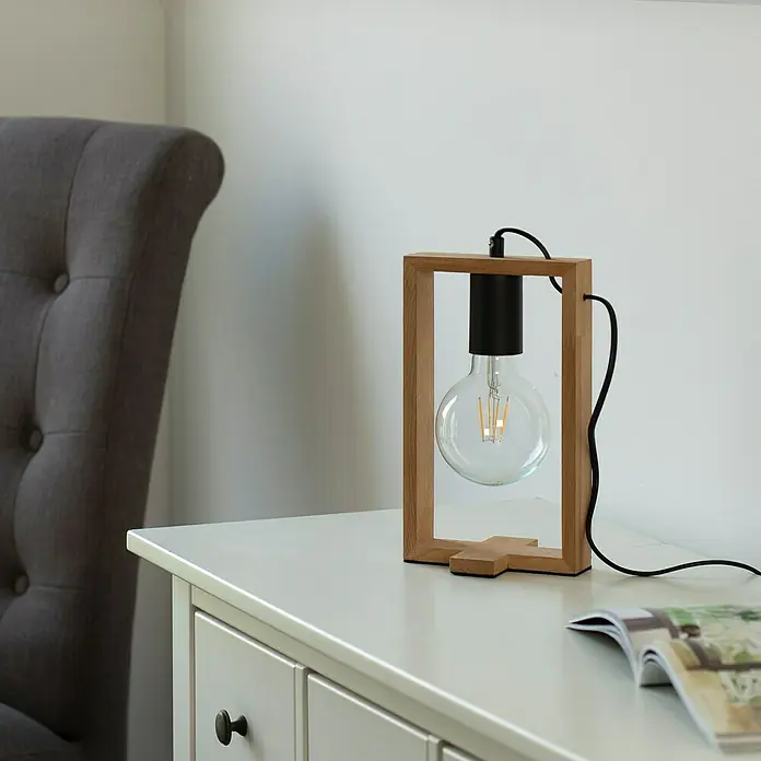 Just Light Tischleuchte FRANKY - L x B x H: 15 x 10 x 28,5 cm, Schwarz, E27 - Elegante Tischleuchte mit Holzrahmen und Glühbirne, die ein warmes Licht verbreitet. Ideal für Nachttische und Schreibtische.