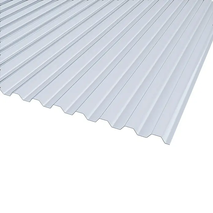 Wellplatte Lightblue - 2.000 x 900 x 0,7 mm, PETG, Transparent, Glatt, Profil: 76/18 mm, Trapez - Nahaufnahme einer weißen, geriffelten Polycarbonat-Dachplatte, die für ihre Robustheit und Vielseitigkeit bekannt ist.