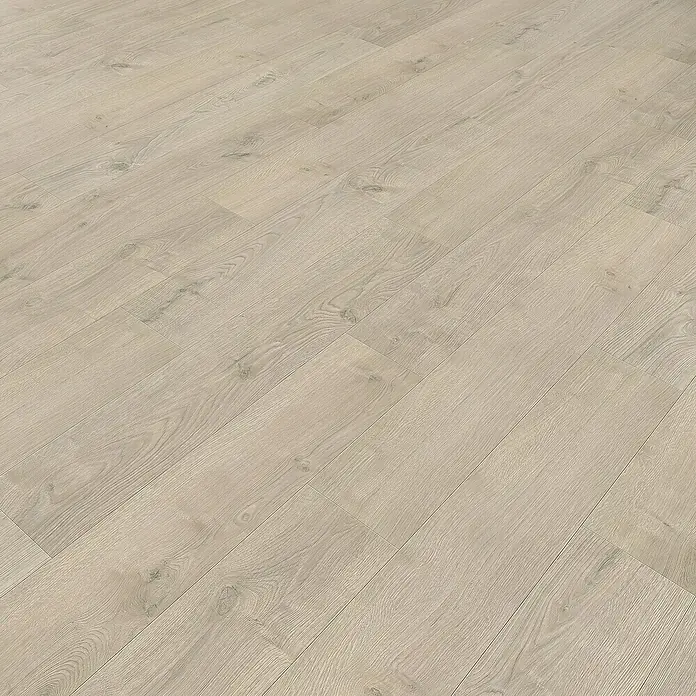 Living by Haro Laminat NKL32 - Eiche Edmonton, Landhausdiele, 1.282 x 193 x 7 mm - Elegantes Laminatbodenmuster in hellen Farbtönen, das eine moderne und einladende Atmosphäre schafft. Die Holzstruktur ist gut erkennbar.