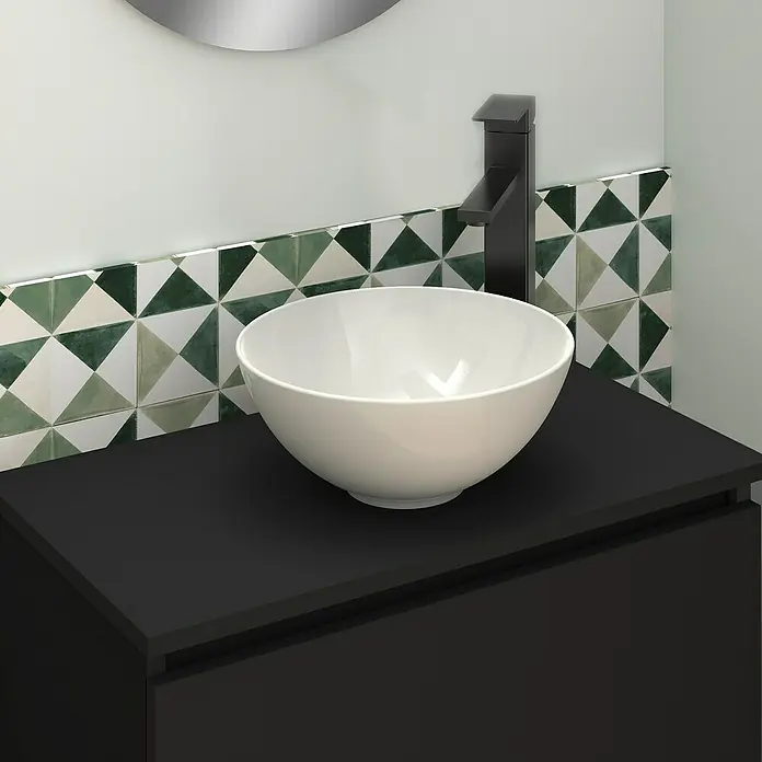 Artysan Conjunto de mueble de baño Nuca - Ancho: 60 cm, Negro, 3 pzs. - Un elegante lavabo de baño en forma de cuenco sobre un moderno mueble negro, complementado por un elegante grifo y azulejos decorativos.