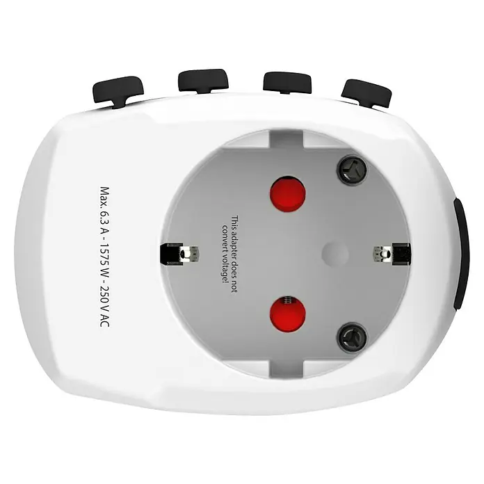 Skross Reiseadapter PRO – World - Weiß - Nahaufnahme eines weißen Reiseadapters mit rotem Einsatz, der für verschiedene Steckdosentypen geeignet ist.