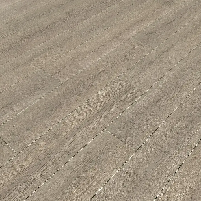 Living by Haro Laminat NKL32 - Eiche Langley grau, Landhausdiele, 1.282 x 193 x 7 mm - Detailaufnahme eines modernen Holzfußbodens, der durch seine helle Farbe und natürliche Maserung eine warme und einladende Atmosphäre schafft.