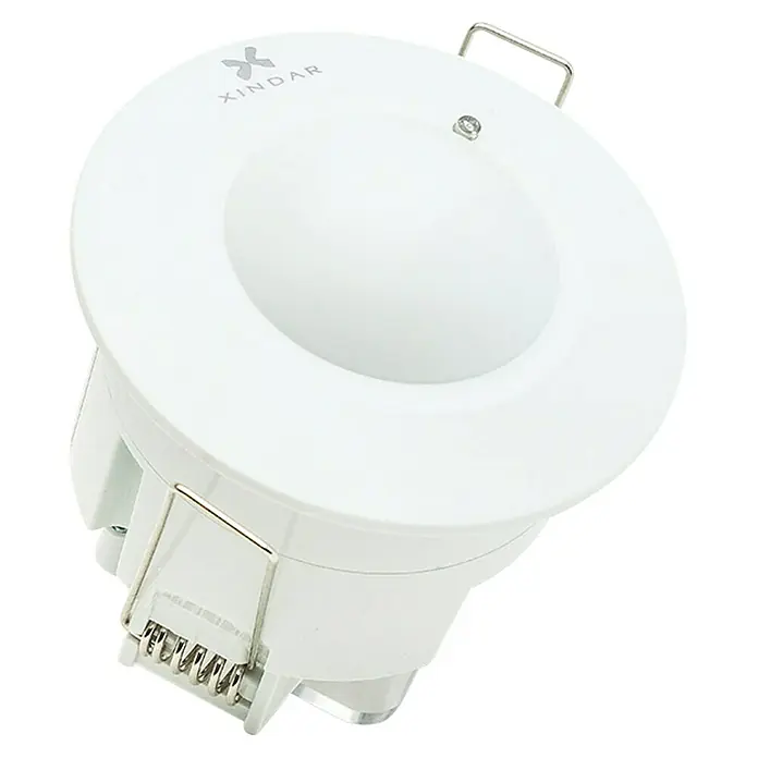 Xindar Sensor de movimiento HF FUKASHY-IN - Alcance sensor: 8 m, Blanco, Ángulo de detección sensor: 360 °, L x An x Al: 75 x 76 x 76 mm - Primer plano de una luz empotrada blanca XINDAR, con clips de metal y diseño redondo. Ideal para soluciones de iluminación modernas.