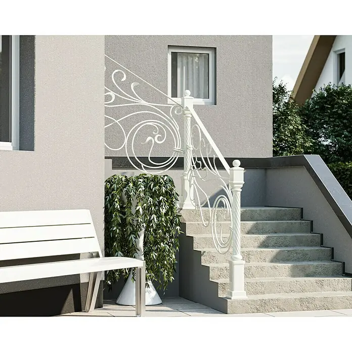 swingcolor Buntlack Kunstharz für Außen - Reinweiß, Hochglänzend, 125 ml, Lösemittelbasiert - Detailaufnahme eines weißen Treppengeländers mit dekorativen Elementen, das einen eleganten Eingangsbereich betont.