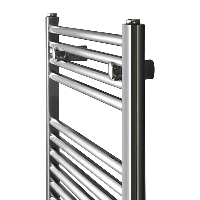 Ximax Badheizkörper C1 - B x H: 600 x 1.636 mm, Wärmeleistung bei Vorlauftemperatur von 75 °C (D: 50): 551 W, Anschlusskombination Heizkörper: Links unten - Detailansicht eines verchromten Handtuchwärmers mit horizontalen Heizstäben und vertikalen Seitenholmen.