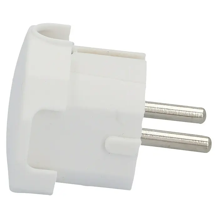 UniTEC Schutzkontaktstecker - Weiß, Seitliche Kabeleinführung - Nahaufnahme eines weißen Eurosteckers mit zwei Stiften auf schwarzem Hintergrund.