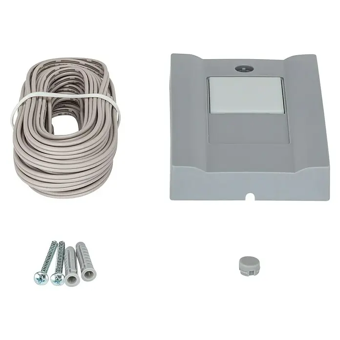 Hörmann EcoStar Garagentorantrieb Liftronic 700 II - Torfläche: 0 m² - 11,25 m², Zugkraft: 700 N - Das Bild zeigt eine graue Wandhalterung, ein Kabel, Schrauben und Dübel. Zubehör für die Installation von Geräten oder zur Wandbefestigung.