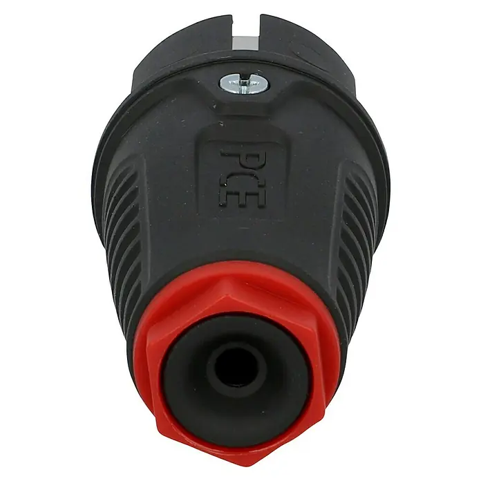 UniTEC Gummi-Schutzkontakt-Stecker - 250 V, IP54, Schwarz, Kabelknickschutz - Nahaufnahme eines schwarzen PCE-Steckers mit rotem Verschluss, der für zuverlässige elektrische Verbindungen sorgt.\n