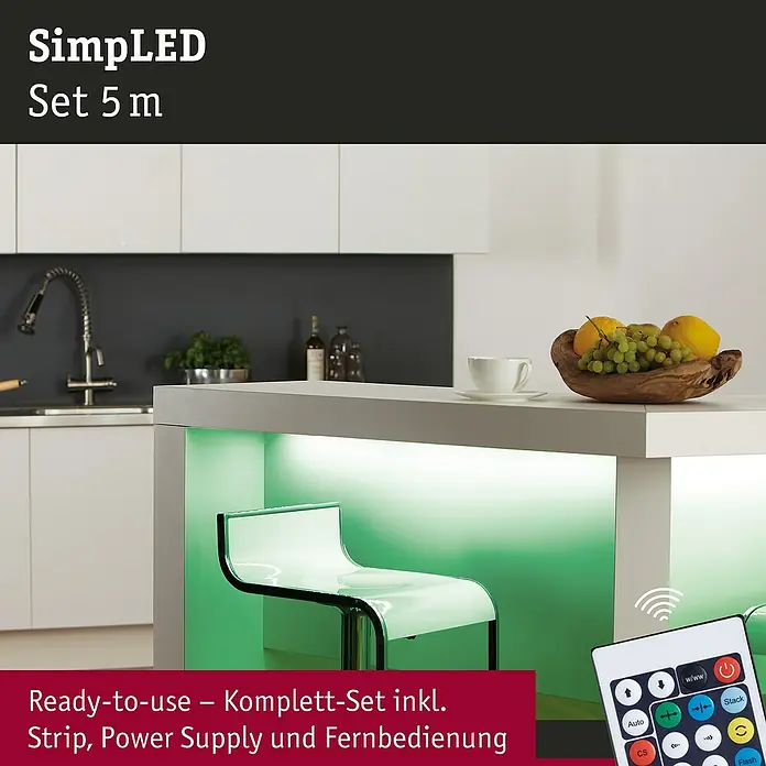 Paulmann LED-Band Strip RGB - 5 m, RGB - SimpLED Set 5 m: Das Bild zeigt ein LED-Streifen-Set mit Fernbedienung, das für stimmungsvolle Beleuchtung in Innenräumen sorgt.