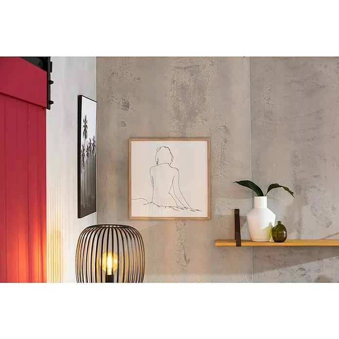 ProArt Bild - Sketch Woman, B x H: 53 x 53 cm - Eine Nahaufnahme eines modern eingerichteten Raumes mit einer stilvollen Lampe, Wandkunst und dekorativen Elementen auf einem Regal.