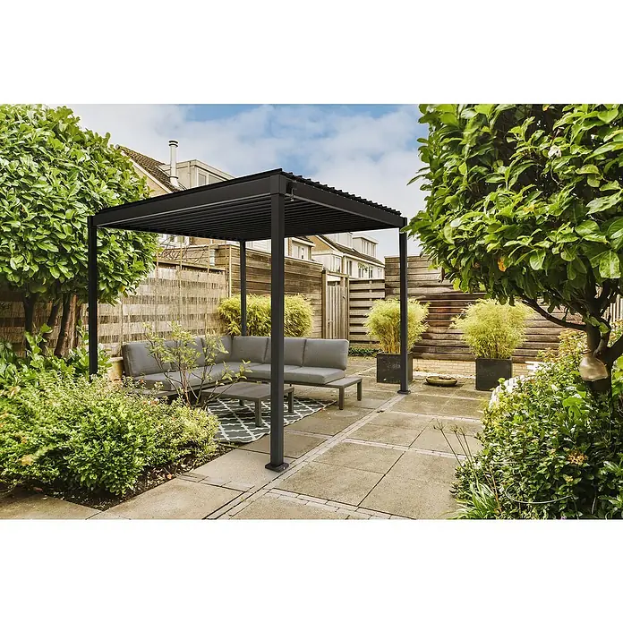 Sorara Pergola Suva - B x T: 300 x 300 cm, Farbe Gestell: Anthrazit, Stahl - Eine stilvolle Pergola mit verstellbaren Lamellen bietet Schatten und Komfort für entspannte Stunden im Freien. Die graue Lounge lädt zum Verweilen ein.