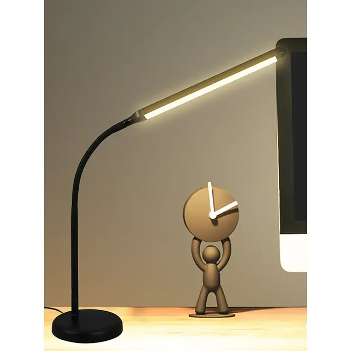 Briloner LED-Tischleuchte PIVAZ - 6 W, Schwarz, Warmweiß - Eine moderne LED-Schreibtischlampe mit flexiblem Hals, die für eine angenehme Beleuchtung beim Arbeiten sorgt und sich gut in jede Büroumgebung einfügt.