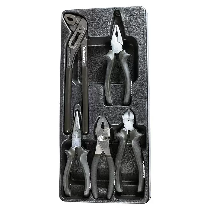 Wisent Carro portaherramientas WW5000 - L x An x Al: 77,5 x 47 x 97,5 cm, Número de cajones: 7 ud., 70 pzs. - Cinco alicates WISENT negros y plateados, incluyendo varios tipos para agarrar y cortar, ordenadamente dispuestos en una bandeja de almacenamiento negra.