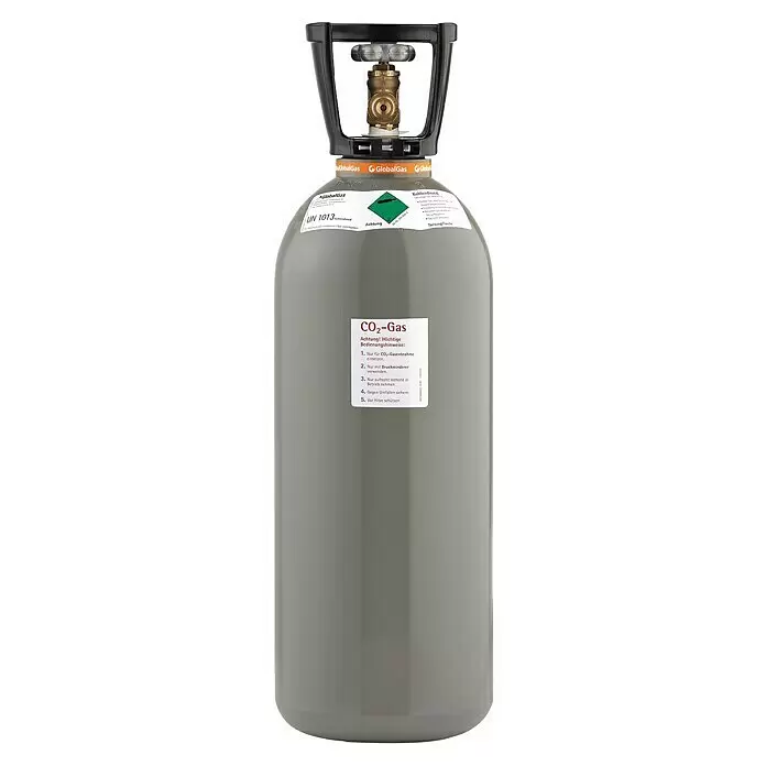 Westfalen CO2-Flasche ohne Füllung* - 10 kg - Graue CO2-Gasflasche mit schwarzem Tragegriff und Messingventil. Enthält Etiketten mit Sicherheitshinweisen.