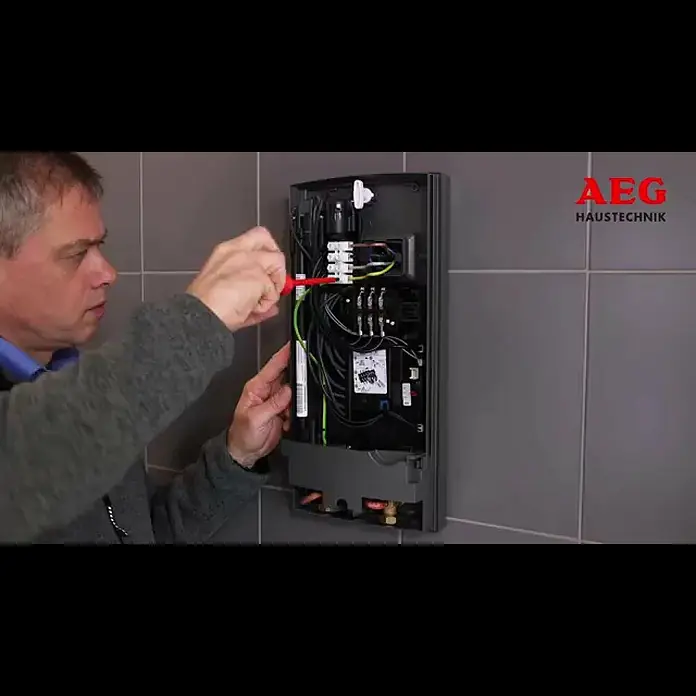 AEG Durchlauferhitzer DDLE TD - 18/21/24 kW, Elektronisch - Elektronische Durchlauferhitzer von AEG  Installationsvideo