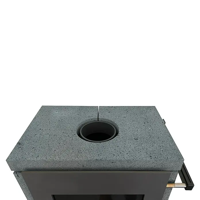 xeoos Kaminofen Patagonia X5 - 5 kW, Raumheizvermögen: 20 m³ - 70 m³, Farbe Verkleidung: Lava - Nahaufnahme eines grauen Kaminofens mit rundem Rauchrohranschluss.