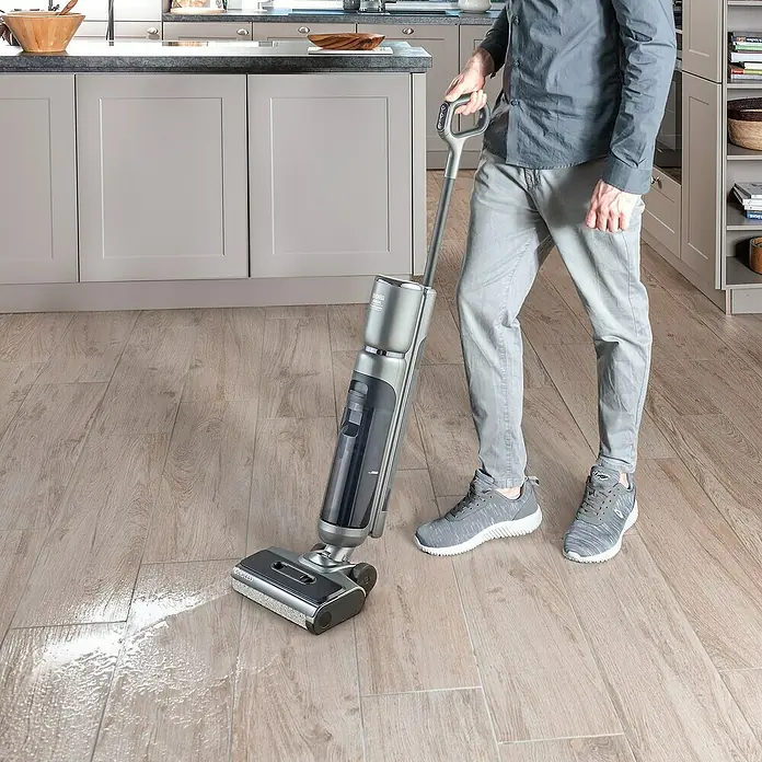 Thomas Akku-Hartbodenreiniger Aqua Floor Cleaner Cordless - 21,6 V - Der Akku-Wischsauger reinigt Holzböden mit sichtbarem Wasser. Ideal für die schnelle und einfache Reinigung von Hartböden.