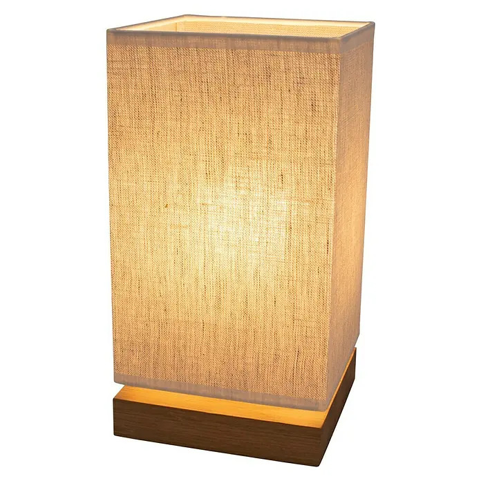 Britop Lighting Tischleuchte Nigella - 25 W, L x B x H: 240 x 120 x 120 cm, Beige - Beige Tischlampe mit rechteckigem Stoffschirm auf einem Holzsockel, die ein warmes, diffuses Licht spendet.