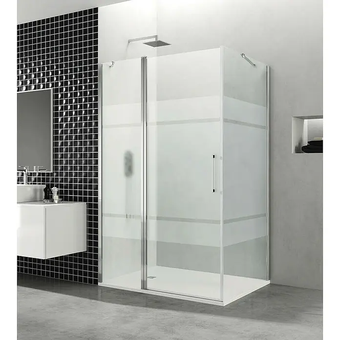 GME Mampara de ducha esquinera Open Combi C frontal + lateral - L x An x Al: 80 x 80 x 195 cm, Plata brillo, L x An x Al: 80 x 80 (30/50) x 195 cm - Una zona de ducha moderna con una elegante cabina de ducha con puerta corredera y rayas grises, complementada con un lavabo y azulejos.
