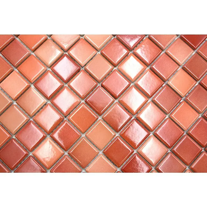 Mosaikfliese JAB 23F218 mix red - 29,7 x 29,7 cm, Mix Brick Rot, Glänzend - Nahaufnahme von glänzenden, quadratischen Mosaikfliesen in verschiedenen Rottönen, die ein attraktives Muster bilden.