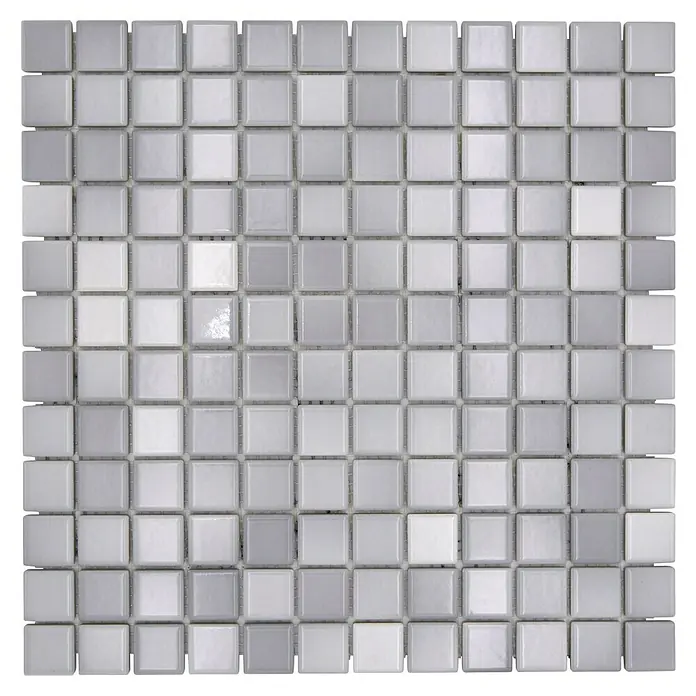 Mosaikfliese JAB 23F219 mix silver grey - 29,7 x 29,7 cm, Silber/Grau, Glänzend - Nahaufnahme eines Musters aus grauen und weißen Mosaikfliesen, perfekt für die Gestaltung von Badezimmern oder Küchen.