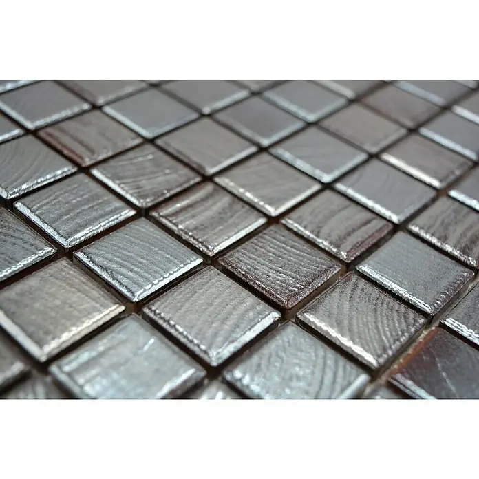 Mosaikfliese JAB 23SB27 wenge metallic - 29,7 x 29,7 cm, Silber Schimmernd, Glänzend - Nahaufnahme von schimmernden, quadratischen Metallmosaikfliesen, die ein modernes und reflektierendes Design für Innenräume bieten.