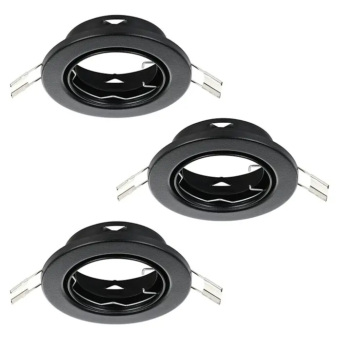 Eglo Einbauleuchten-Set AGULO 1 - 105 W, Ø x H: 8,5 x 2,5 cm, Schwarz - Drei schwarze Deckeneinbaustrahler mit Halteklammern auf schwarzem Hintergrund. Ideal für stilvolle Beleuchtung.