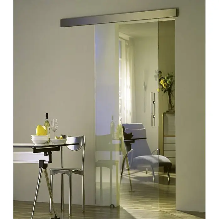 HBS Betz Herrajes para puerta corredera - Largo: 190 cm, Capacidad de carga: 80 kg - Interior contemporáneo con una elegante puerta corredera de vidrio, que abre visualmente el espacio y crea un ambiente moderno.