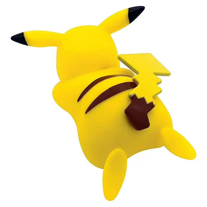 Lámpara LED decorativa Pikachu dormido - L x An x Al: 25 x 13 x 20 cm - Vista posterior de una figura amarilla de Pikachu con rayas marrones y cola en forma de rayo, aislada sobre un fondo negro.