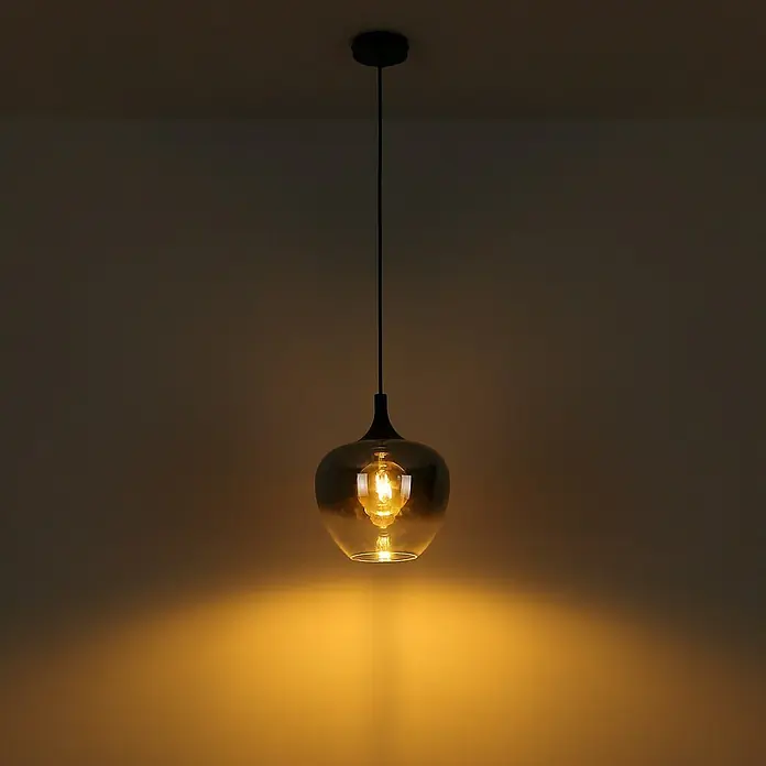 Globo Pendelleuchte MAXY - Anzahl Leuchtmittel: 1 Stk., 40 W, Ø x H: 24 x 120 cm, E27 - Elegante Pendelleuchte mit bernsteinfarbenem Glasschirm und warmem Licht, die eine gemütliche Atmosphäre schafft.